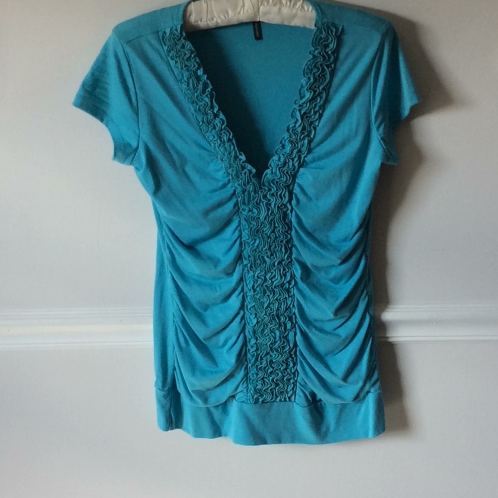 Pretty blue top